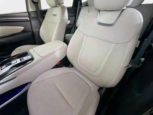 Certified 2023 Hyundai Tucson Limited w/ Cargo Package FWD image 11