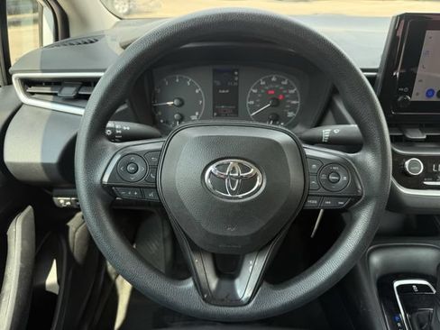 Used 2024 Toyota Corolla LE FWD image 13