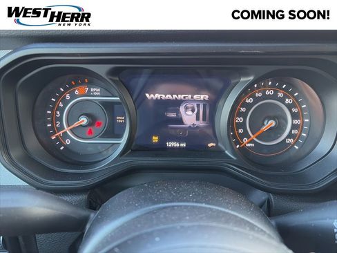 Used 2024 Jeep Wrangler Willys image 6