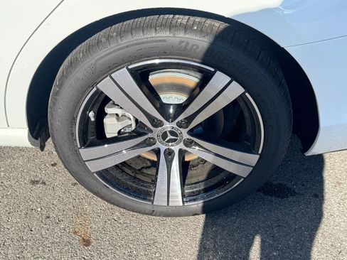 New 2025 Mercedes-Benz C 300 4MATIC Sedan image 26