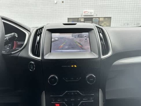 Used 2019 Ford Edge SEL w/ Equipment Group 201A AWD/4WD image 27