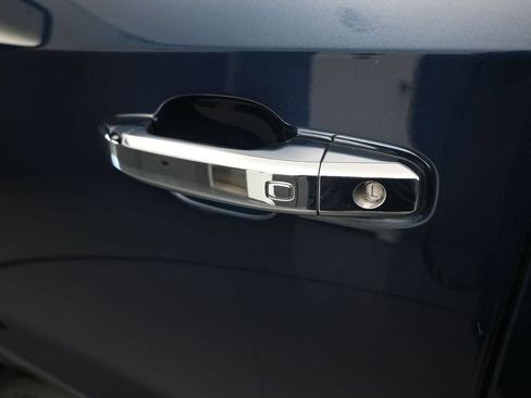 Used 2022 Chevrolet Silverado 1500 LTZ RWD image 42
