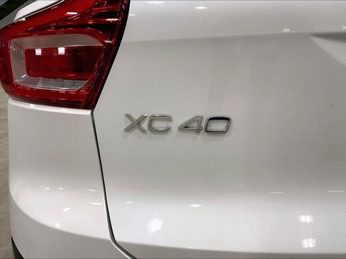 Certified 2026 Volvo XC40 B5 Plus w/ Protection Package Premier AWD/4WD image 24