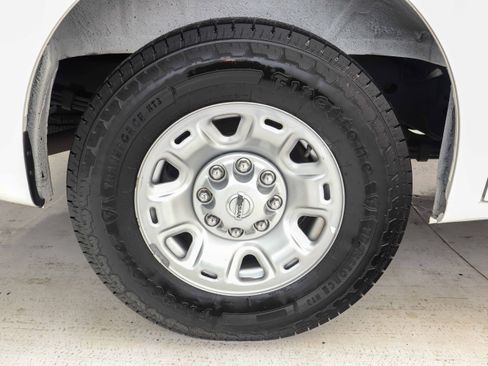 Used 2021 Nissan NV 3500 SV image 30