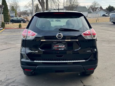 Used 2014 Nissan Rogue S image 19