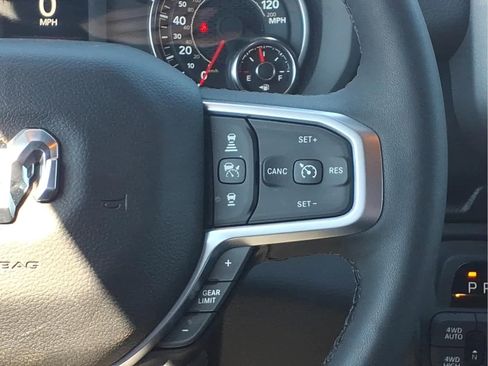 Used 2025 RAM 1500 Big Horn AWD/4WD image 22