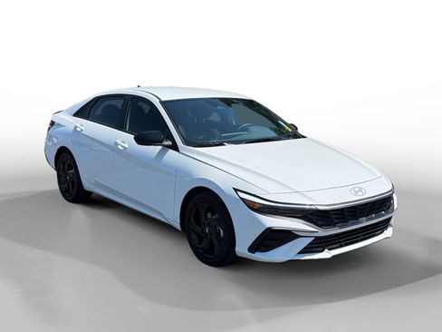 Certified 2026 Hyundai Elantra Sport FWD image 7