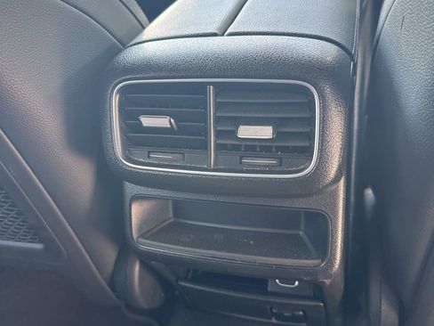 Used 2023 Mercedes-Benz GLE 450 4MATIC image 9