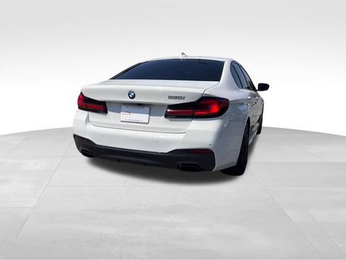 Used 2022 BMW 530i w/ M Sport Package RWD image 5