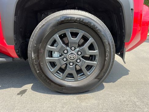 Used 2026 Toyota 4Runner SR5 AWD/4WD image 30