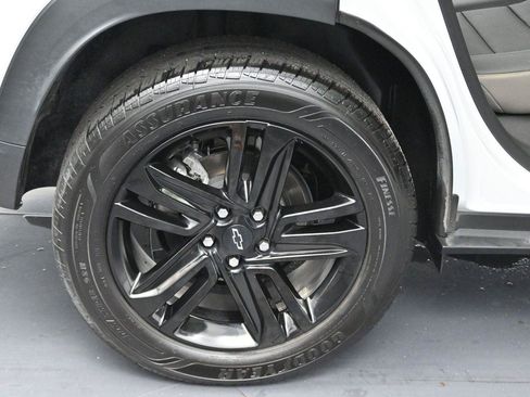 Used 2025 Chevrolet Trax ACTIV w/ Driver Confidence Package FWD image 31