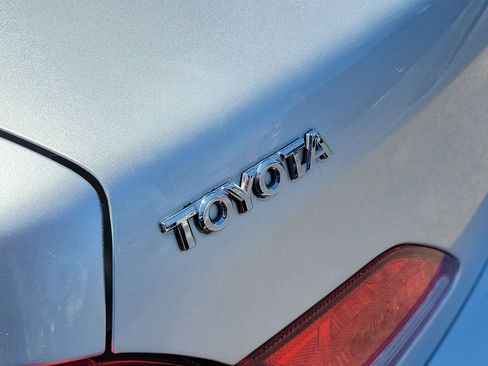 Used 2010 Toyota Avalon Limited image 5