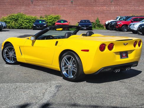 Used 2005 Chevrolet Corvette Convertible w/ Preferred Equipment Group image 12