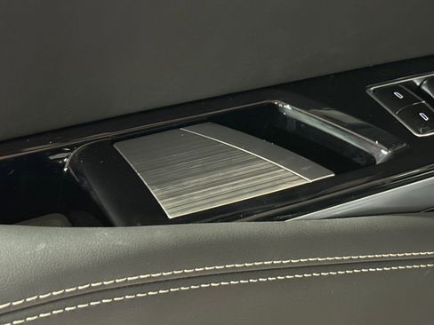 New 2025 Cadillac Escalade ESV Premium Luxury Platinum image 11