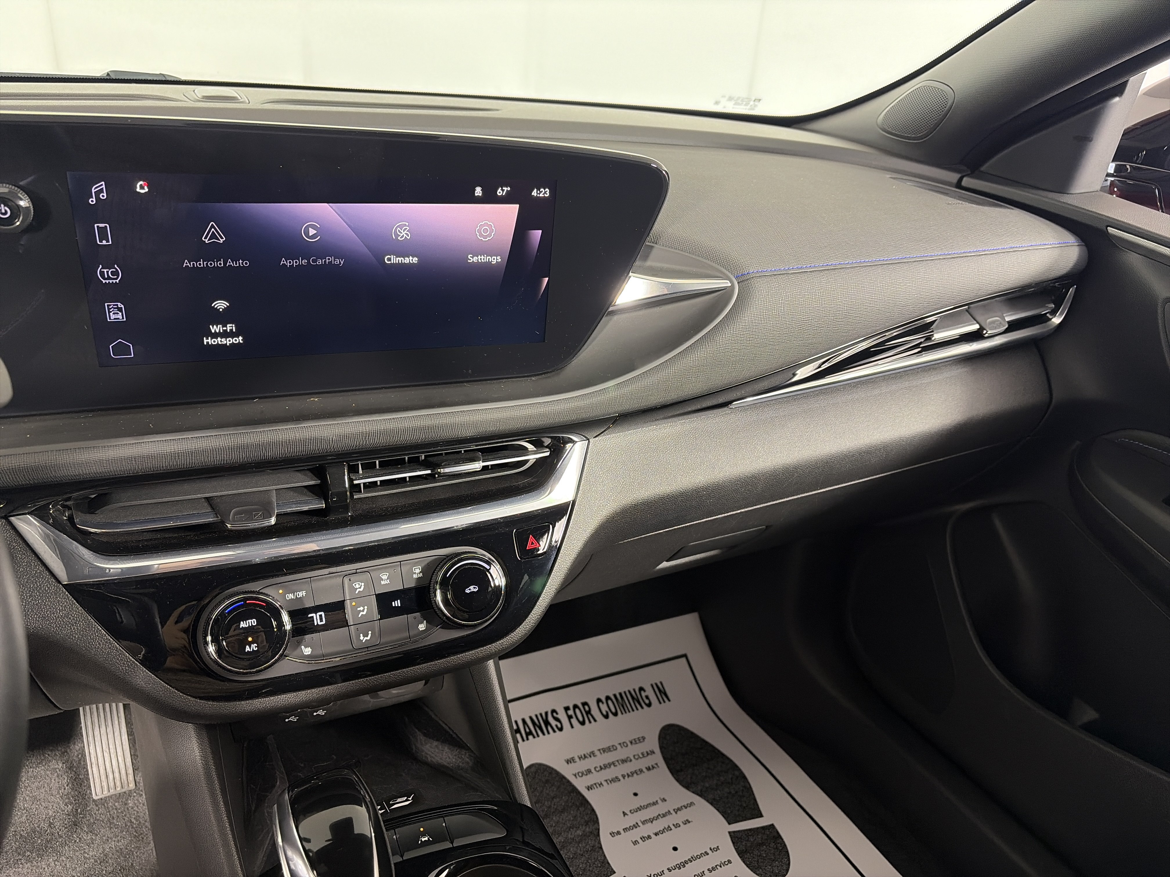 Used 2024 Buick Envista Sport Touring w/ Convenience I Package FWD image 4