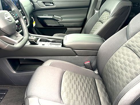New 2026 Nissan Pathfinder SV FWD image 10