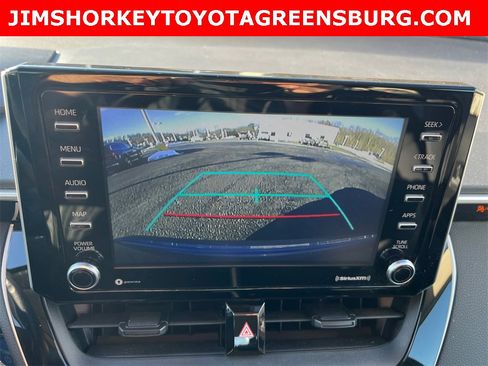 Used 2021 Toyota Corolla LE image 17