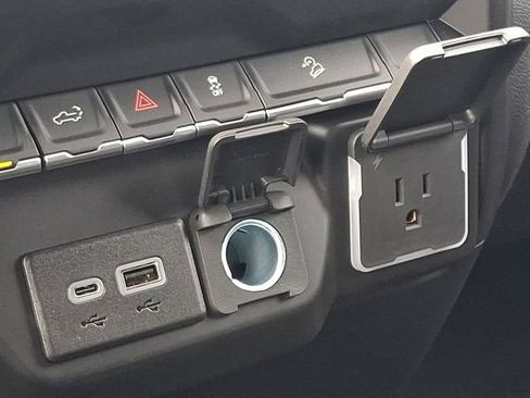 Certified 2026 Chevrolet Silverado 1500 Custom Trail Boss w/ LPO, Dark Essentials Package image 24