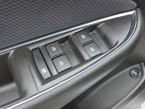 Used 2018 Chevrolet Cruze LS image 27