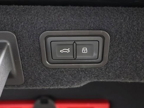 Used 2022 Audi A8 L 3.0T w/ Executive Package image 56