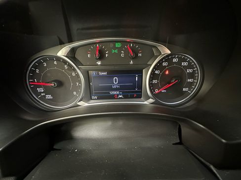 Used 2020 GMC Terrain SLE w/ Elevation Edition FWD image 27