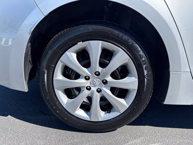 Used 2025 Toyota Corolla LE FWD image 9