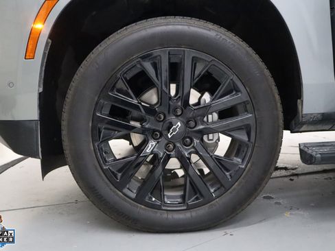 Used 2025 Chevrolet Tahoe Premier AWD/4WD image 10