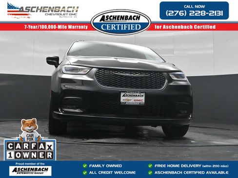 Used 2025 Chrysler Pacifica Limited FWD image 19