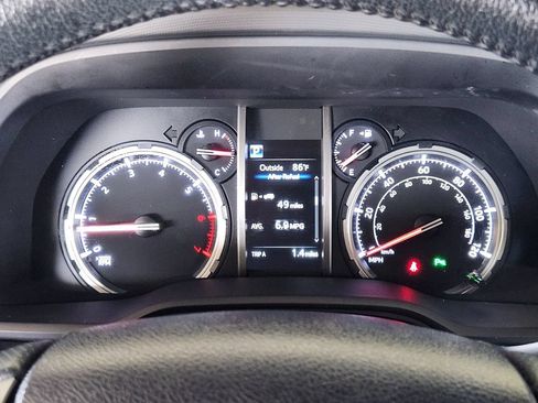 Used 2022 Toyota 4Runner Limited RWD image 23