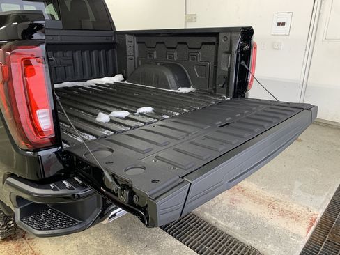 New 2026 GMC Sierra 1500 AT4 w/ Technology Package image 8