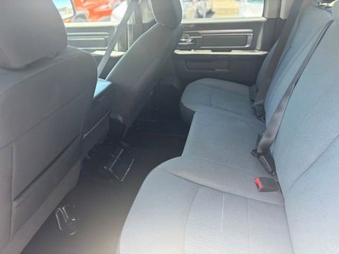Used 2021 RAM 1500 Classic SLT RWD image 19