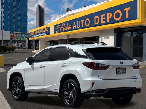 Used 2016 Lexus RX 450h FWD image 3