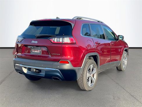 Certified 2019 Jeep Cherokee Limited w/ Luxury Group image 7