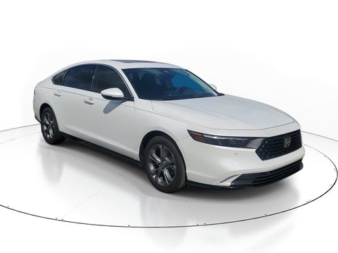 Used 2024 Honda Accord EX-L image 2