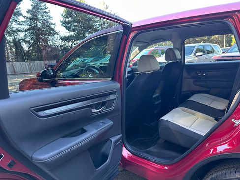Certified 2025 Honda CR-V LX image 19