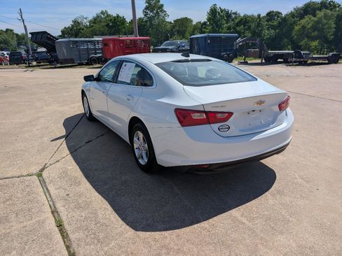 Used 2024 Chevrolet Malibu LS FWD image 9