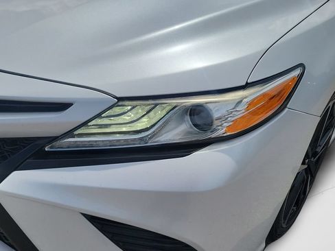 Used 2020 Toyota Camry XSE FWD image 27