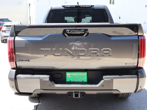 Used 2023 Toyota Tundra Platinum AWD/4WD image 4