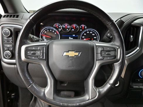 Used 2022 Chevrolet Silverado 1500 LT AWD/4WD image 15