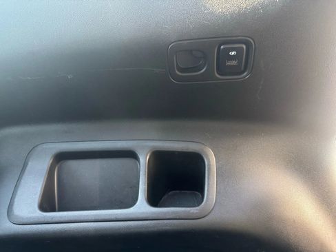 Used 2020 GMC Acadia SLT FWD image 15