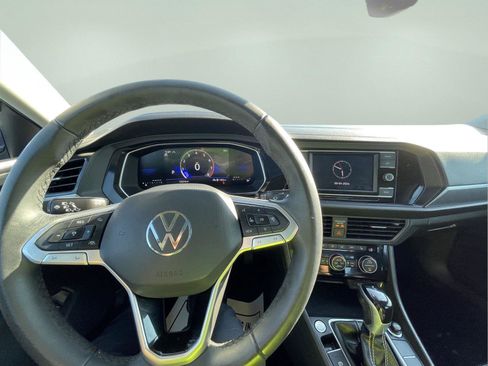 Used 2024 Volkswagen Jetta SE FWD image 24