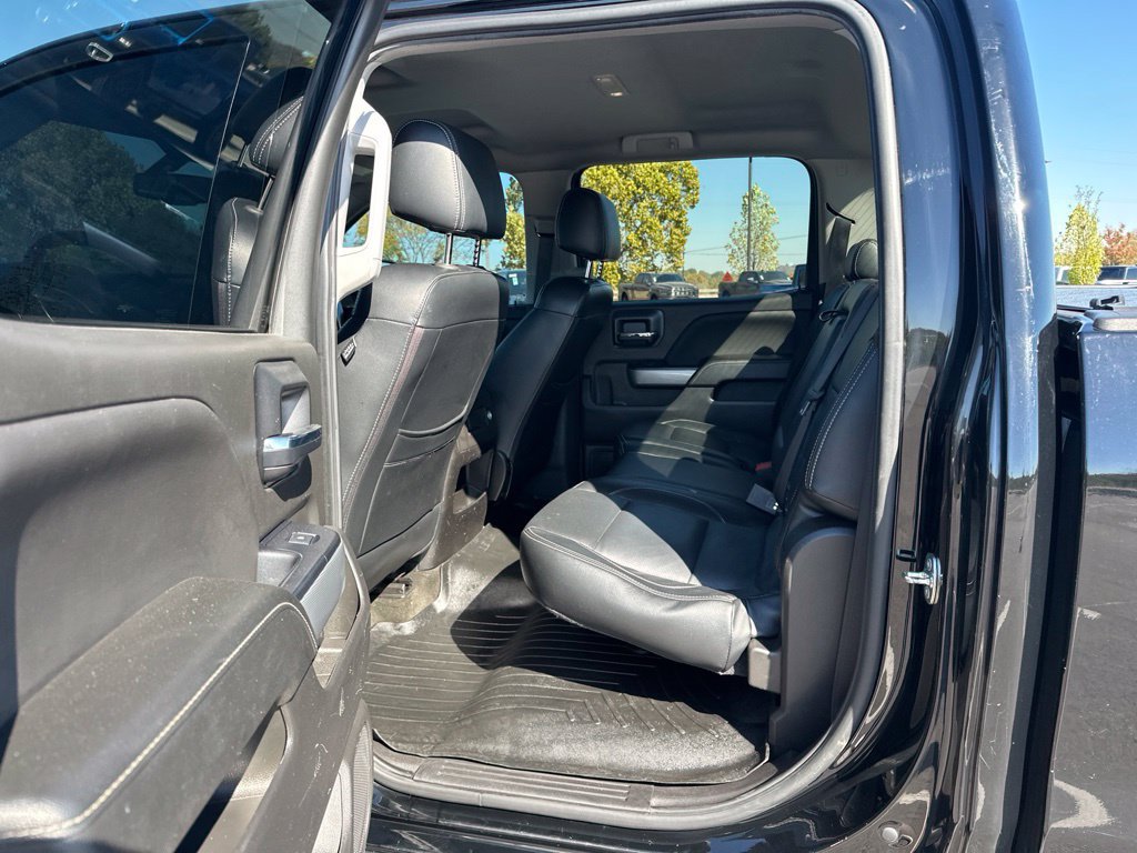 Used 2018 Chevrolet Silverado 1500 LT w/ All Star Edition AWD/4WD image 16