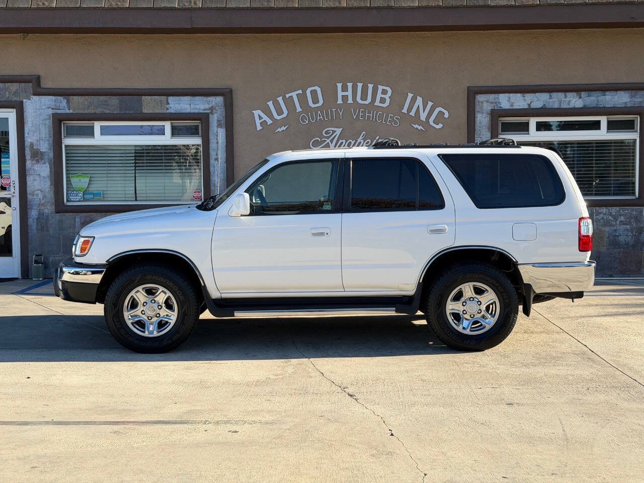 Used 2002 Toyota 4Runner SR5 w/ Upgrade Value Pkg 2 RWD image 6
