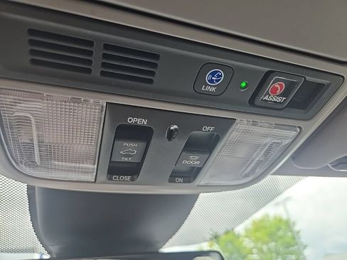 Used 2022 Honda Odyssey Elite image 55