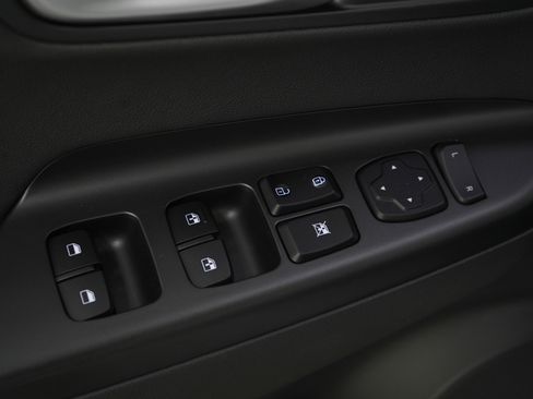 Used 2023 Hyundai Kona Limited image 21