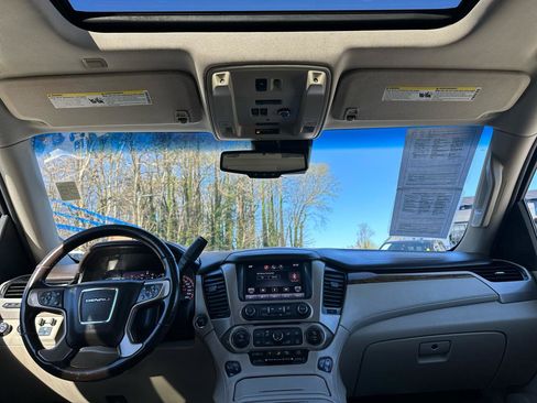 Used 2015 GMC Yukon XL Denali w/ Touring Package AWD/4WD image 10