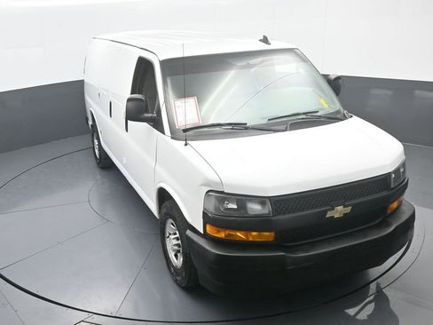 Used 2019 Chevrolet Express 2500 image 44