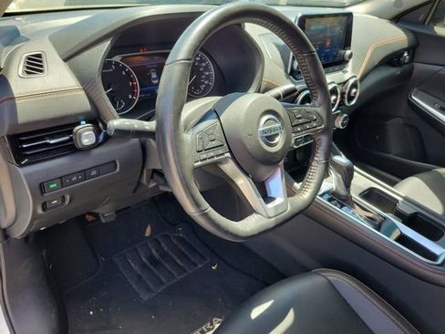 Used 2021 Nissan Sentra SR w/ SR Premium Package image 18