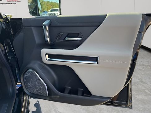 New 2026 GMC Hummer EV 4x4 Crew Cab image 18