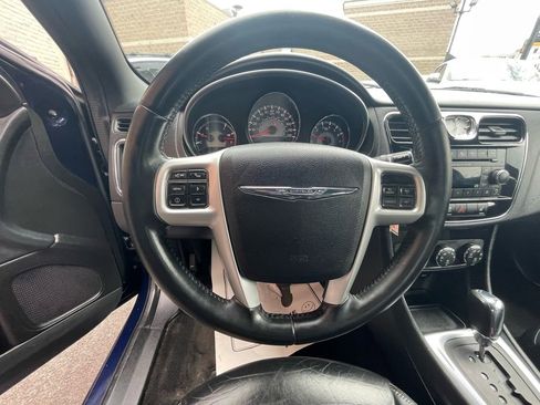 Used 2014 Chrysler 200 Limited FWD image 12